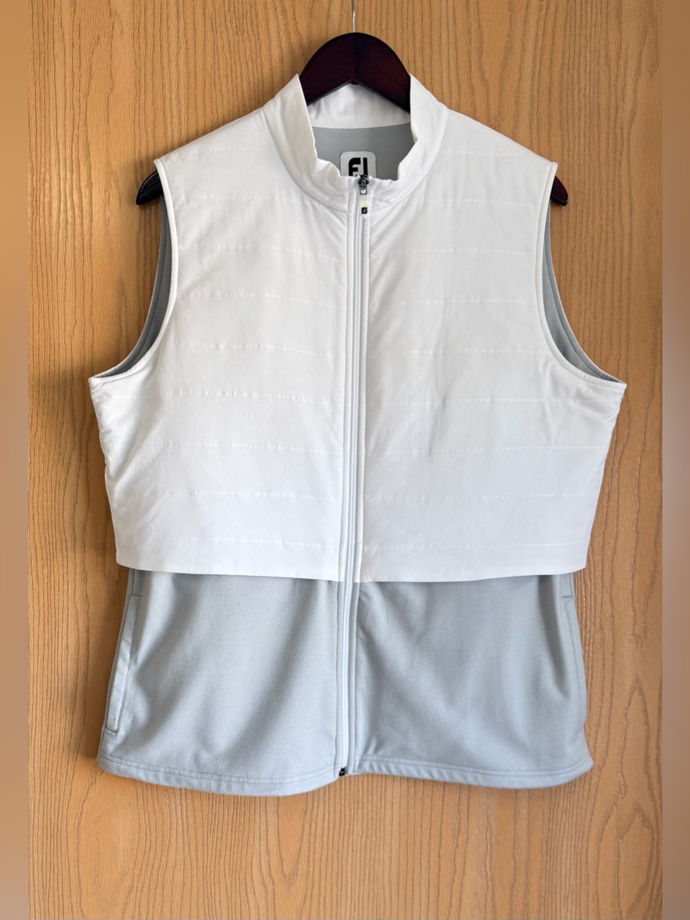 Footjoy | Women’s Large | Layered Insulated Full Zip Golf Vest White/Gray Puffer